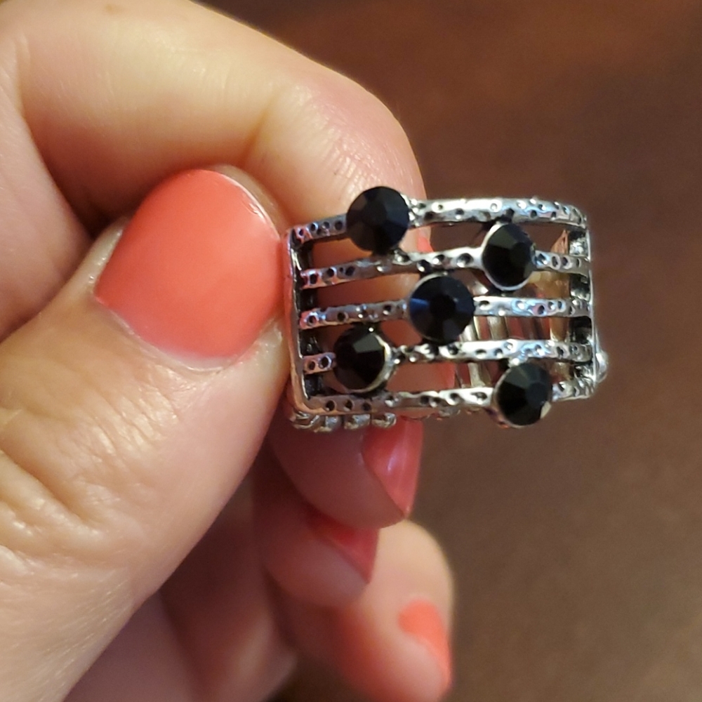 Ring - Picture 2 of 3